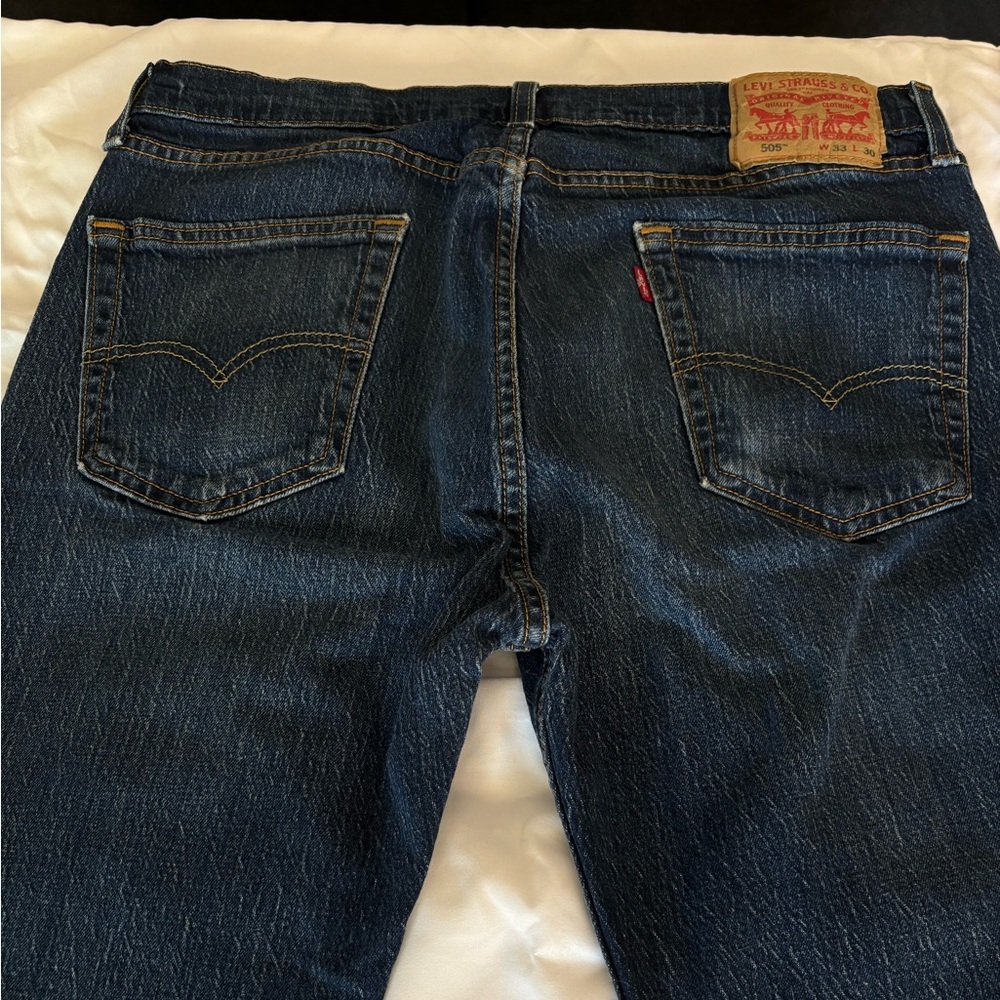 Men's LEVIS 505 straight fit 33x30 med-dark wash stretch jeans